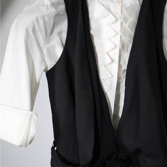 BCBGMAXAZRIA Vest in XXS - Excellent Condition - Picture 4 of 10